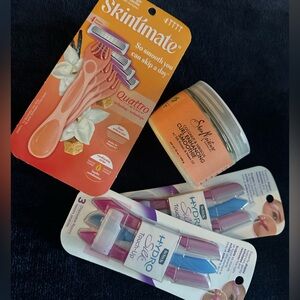 Chic Hydro Silk Touch-Up Set Shea Moisture hair product. All